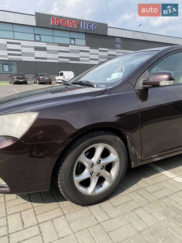 Седан Geely Emgrand 7 (EC7) 2012 в Черкасах