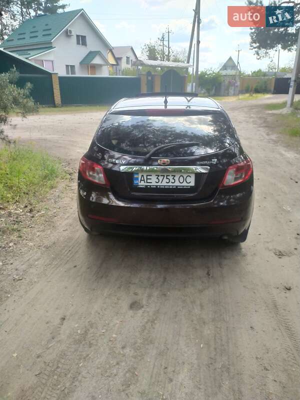 Седан Geely Emgrand 7 (EC7) 2013 в Дніпрі