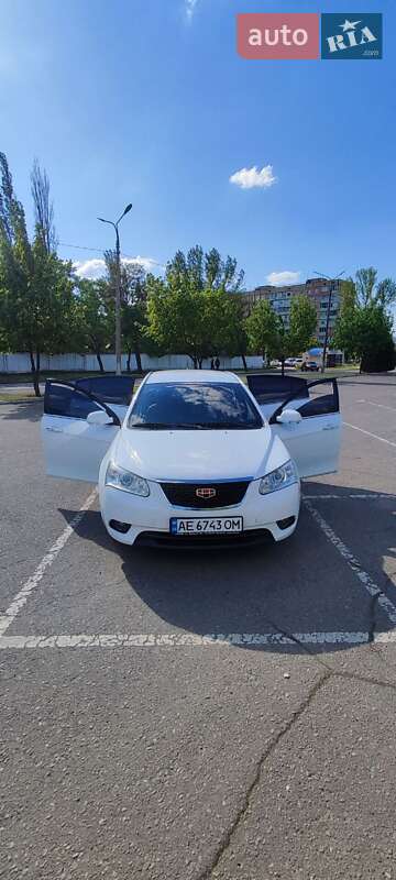 Хетчбек Geely Emgrand 7 (EC7) 2014 в Кривому Розі