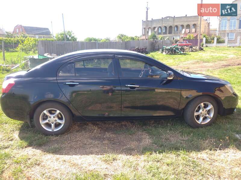 Седан Geely Emgrand 7 (EC7) 2012 в Роздільній