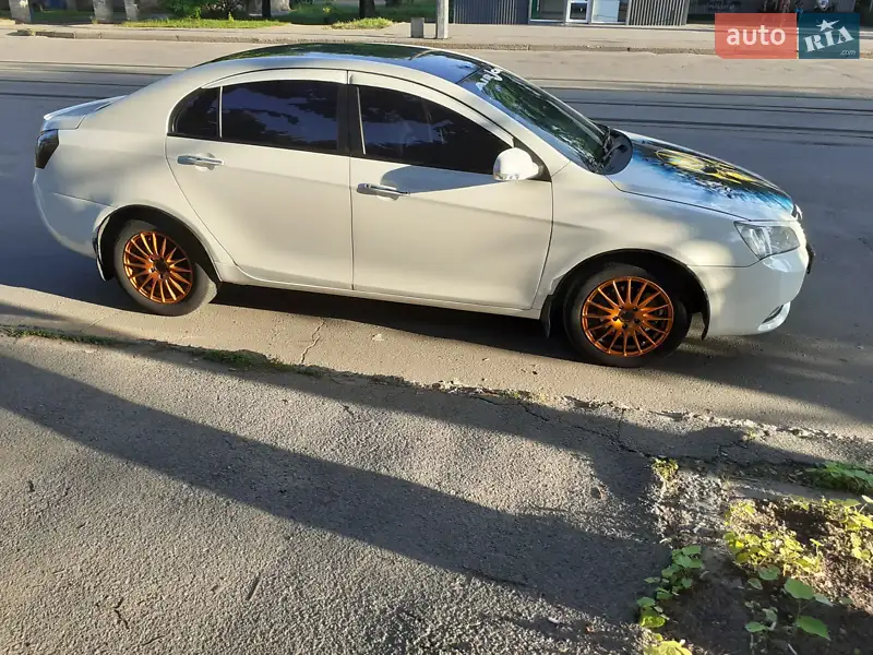 Geely Emgrand 7 (EC7)