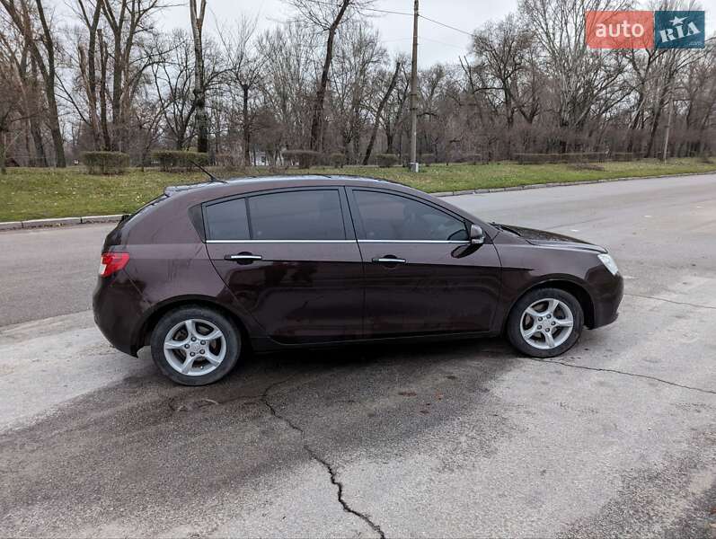 Хетчбек Geely Emgrand 7 (EC7) 2013 в Запоріжжі