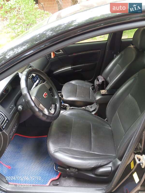 Седан Geely Emgrand 7 (EC7) 2013 в Киеве