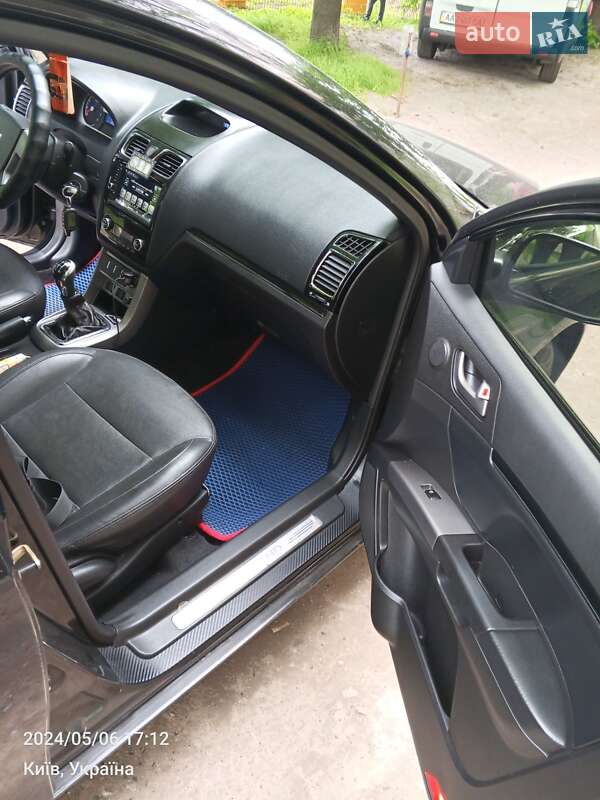 Седан Geely Emgrand 7 (EC7) 2013 в Киеве