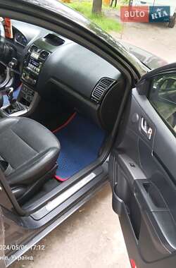 Седан Geely Emgrand 7 (EC7) 2013 в 