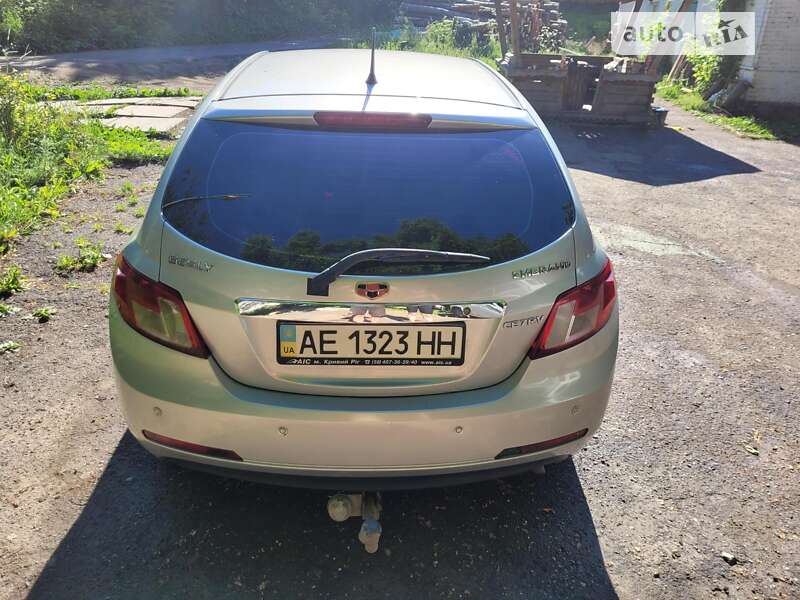 Хэтчбек Geely Emgrand 7 (EC7) 2013 в Кривом Роге