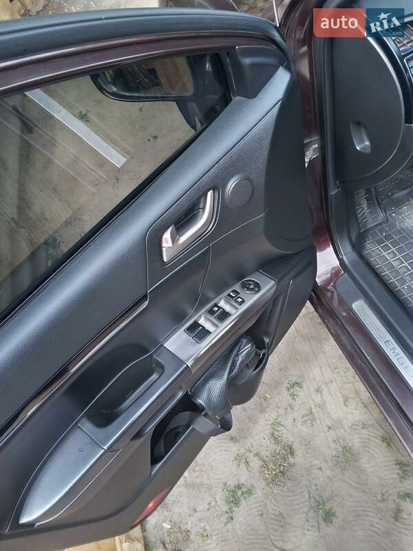 Седан Geely Emgrand 7 (EC7) 2014 в Великой Александровке