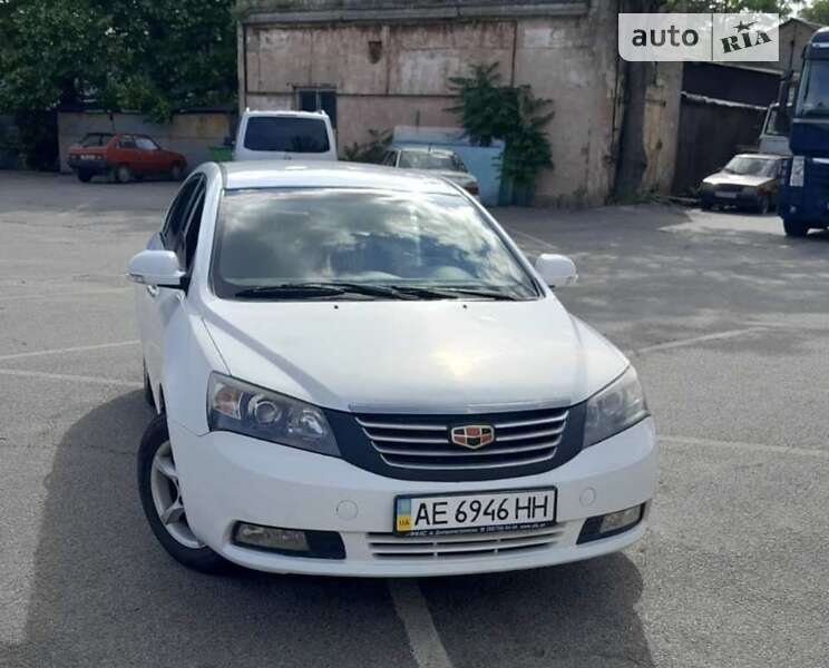 Седан Geely Emgrand 7 (EC7) 2013 в Дніпрі