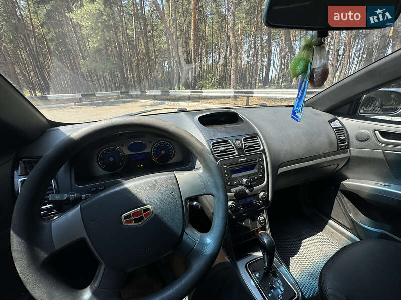 Седан Geely Emgrand 7 (EC7) 2014 в Краснограді