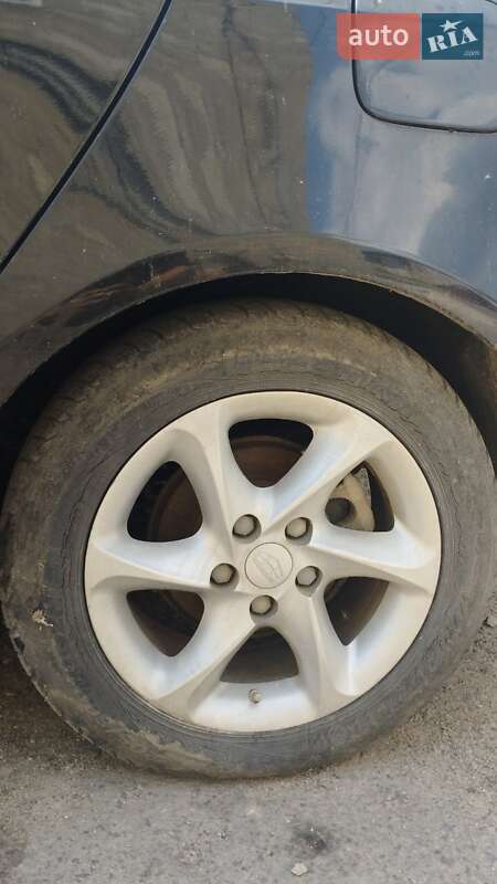 Хетчбек Geely Emgrand 7 (EC7) 2013 в Одесі