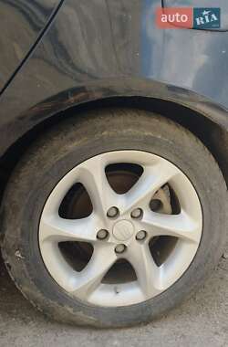 Хэтчбек Geely Emgrand 7 (EC7) 2013 в 