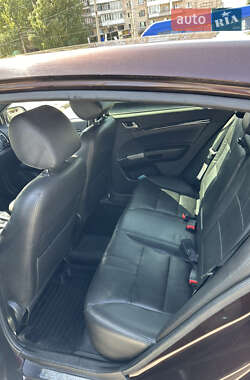 Хэтчбек Geely Emgrand 7 (EC7) 2014 в 