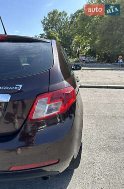 Хэтчбек Geely Emgrand 7 (EC7) 2014 в 