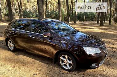 Хетчбек Geely Emgrand 7 (EC7) 2013 в 