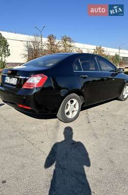 Седан Geely Emgrand 7 (EC7) 2013 в 