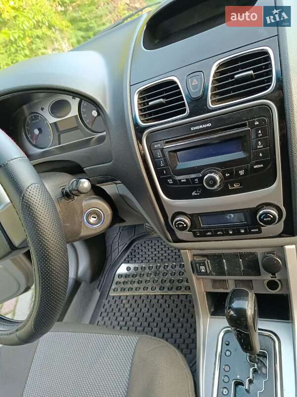 Хетчбек Geely Emgrand 7 (EC7) 2012 в Мукачевому
