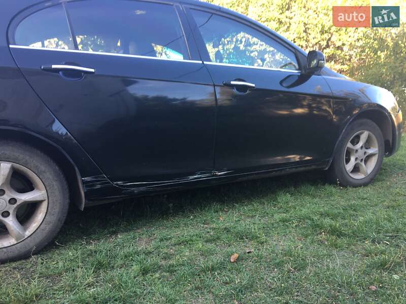 Седан Geely Emgrand 7 (EC7) 2013 в Вознесенську