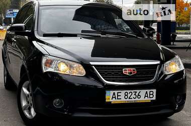 Хетчбек Geely Emgrand 7 (EC7) 2013 в Дніпрі