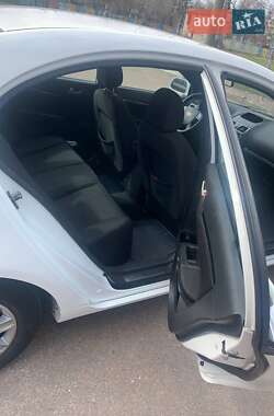 Седан Geely Emgrand 7 (EC7) 2015 в 