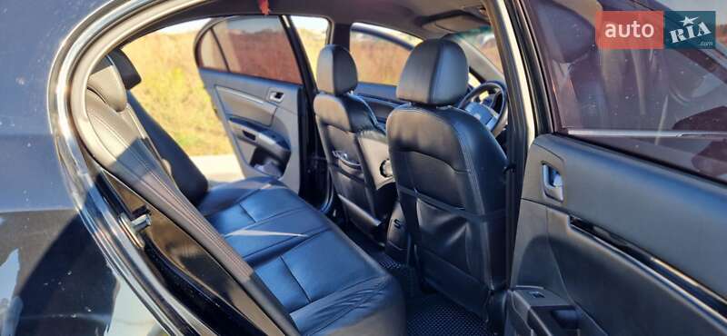 Седан Geely Emgrand 7 (EC7) 2013 в Рівному