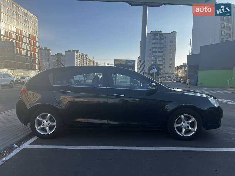 Хетчбек Geely Emgrand 7 (EC7) 2013 в Києві