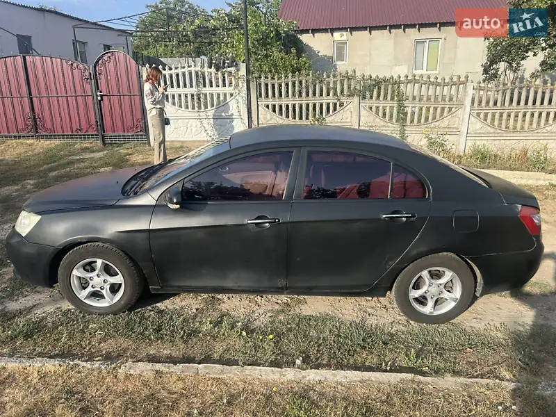 Седан Geely Emgrand 7 (EC7) 2012 в 