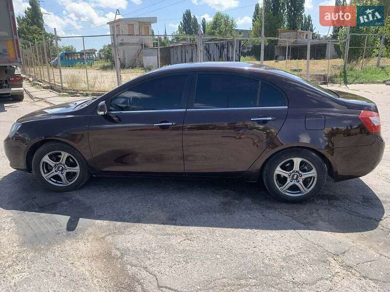 Седан Geely Emgrand 7 (EC7) 2012 в Миколаєві