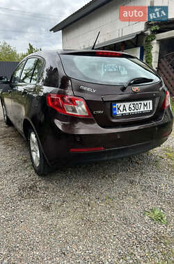 Хетчбек Geely Emgrand 7 (EC7) 2012 в 