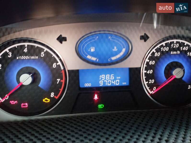 Седан Geely Emgrand 7 (EC7) 2012 в Краснограді