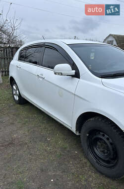 Хетчбек Geely Emgrand 7 (EC7) 2013 в 