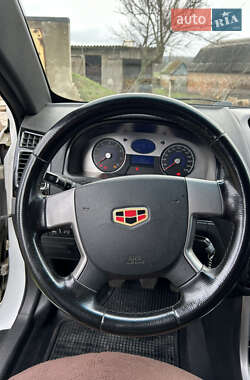 Хетчбек Geely Emgrand 7 (EC7) 2013 в 