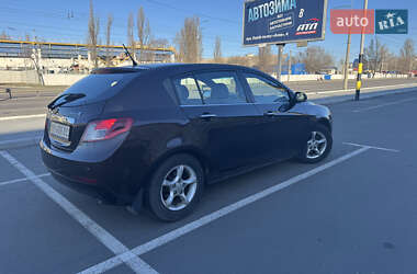 Хетчбек Geely Emgrand 7 (EC7) 2013 в 
