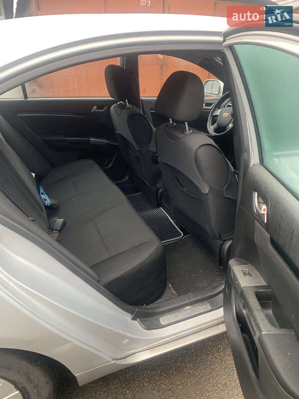 Седан Geely Emgrand 7 (EC7) 2014 в Києві