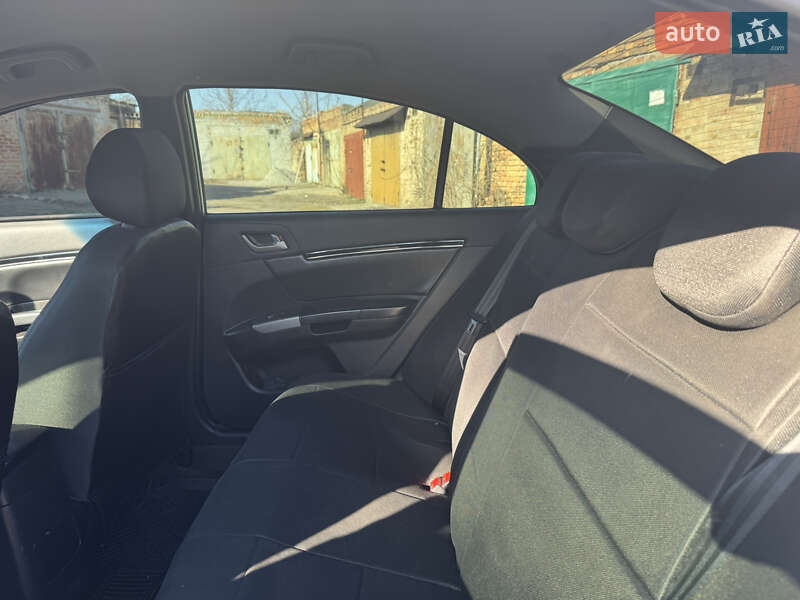 Седан Geely Emgrand 7 (EC7) 2013 в Олександрії