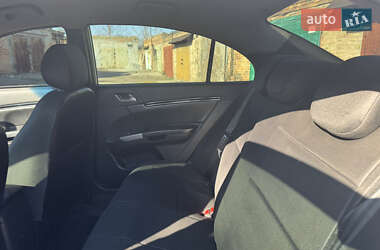 Седан Geely Emgrand 7 (EC7) 2013 в 