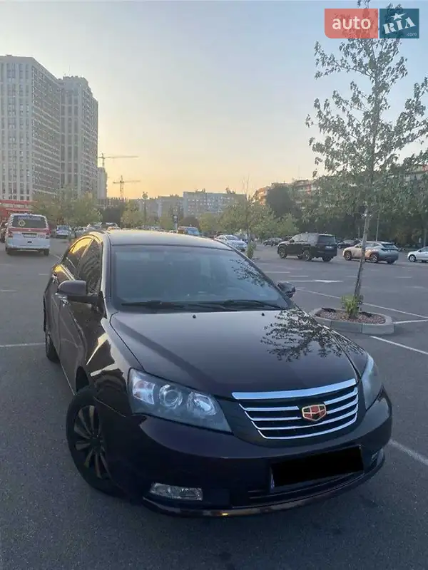 Седан Geely Emgrand 7 (EC7) 2015 в 