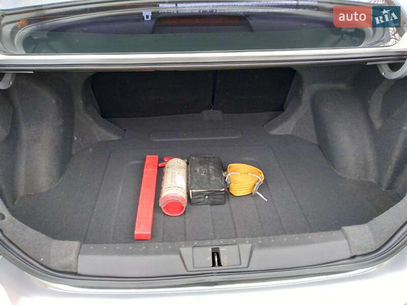 Седан Geely Emgrand 7 (EC7) 2013 в Тальном