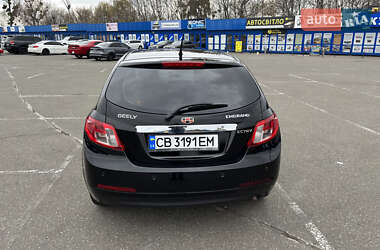 Хетчбек Geely Emgrand 7 (EC7) 2012 в 