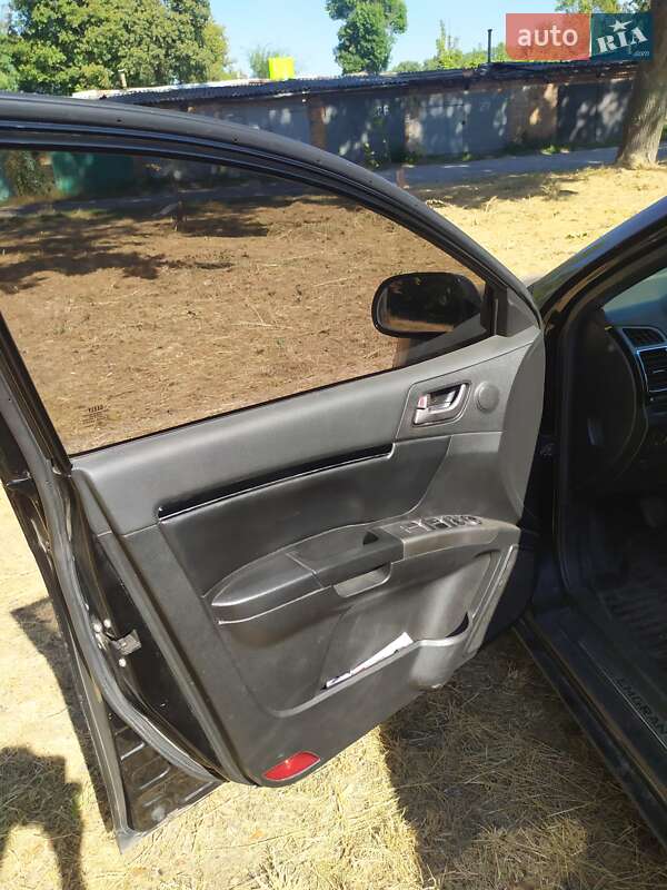 Хетчбек Geely Emgrand 7 (EC7) 2013 в Ніжині