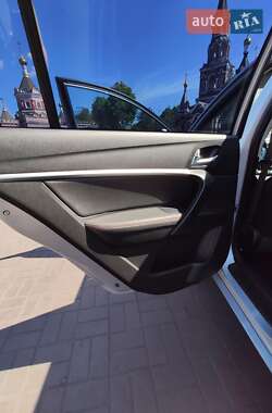 Седан Geely Emgrand 7 (EC7) 2017 в 