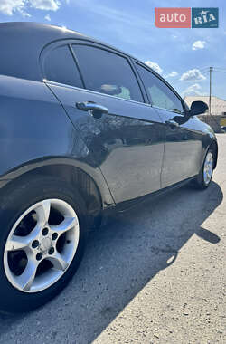 Седан Geely Emgrand 7 (EC7) 2013 в 
