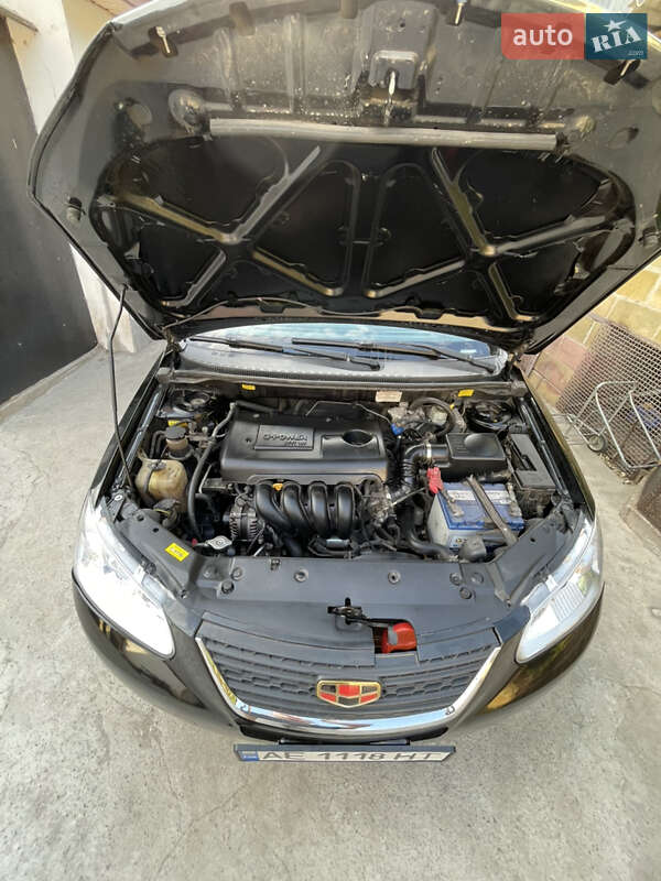 Хетчбек Geely Emgrand 7 (EC7) 2014 в Кривому Розі