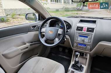 Седан Geely Emgrand 7 (EC7) 2011 в 