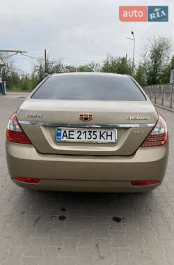 Седан Geely Emgrand 7 (EC7) 2012 в 