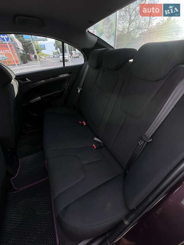 Седан Geely Emgrand 7 (EC7) 2012 в Вишневом