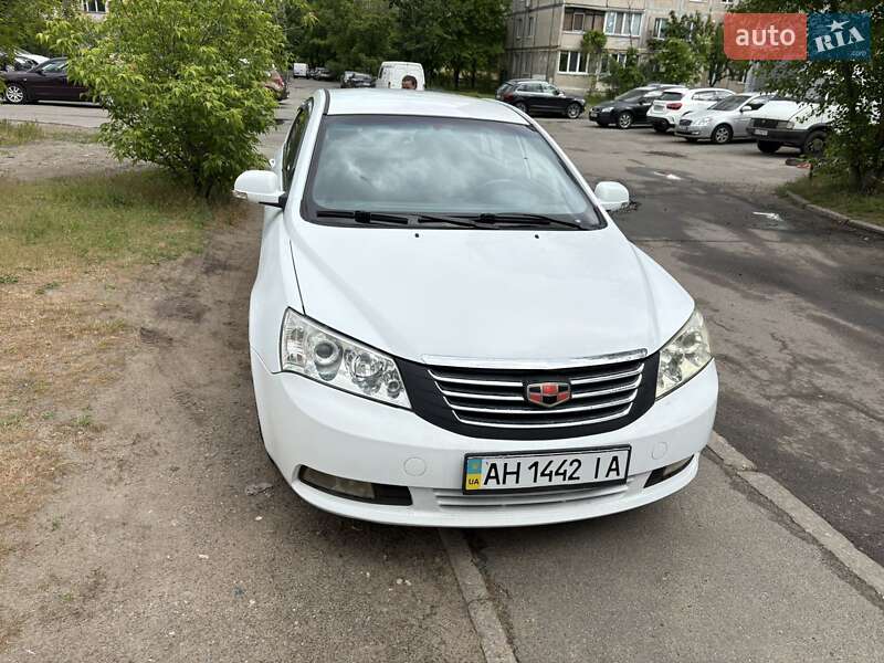 Седан Geely Emgrand 7 (EC7) 2012 в 