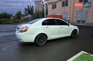 Седан Geely Emgrand 7 (EC7) 2013 в 