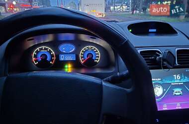 Седан Geely Emgrand 7 (EC7) 2013 в 