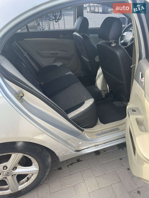 Седан Geely Emgrand 7 (EC7) 2011 в Кривом Роге