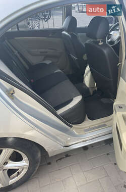 Седан Geely Emgrand 7 (EC7) 2011 в 